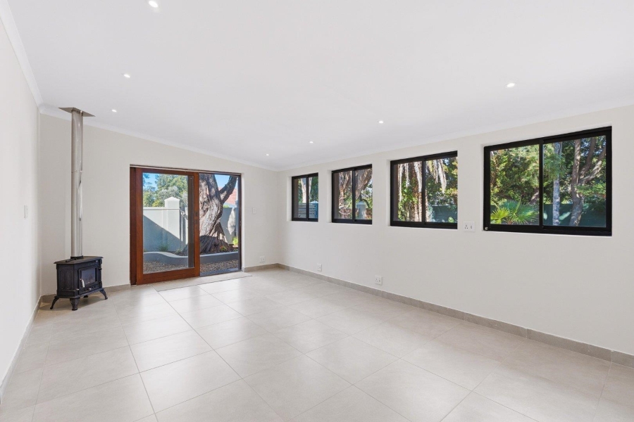 4 Bedroom Property for Sale in Dreyersdal Estate Western Cape